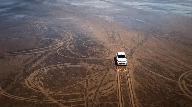 La Pampa del Leoncito es una amplia planicie blanca y seca de arcilla y limo. Foto: Municipalidad de Calingasta